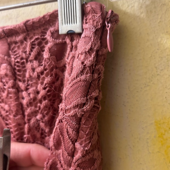 Lace skirt - Picture 3 of 5